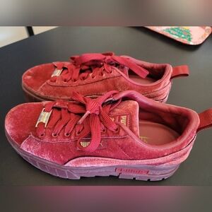 Sz 7.5 Reddish Purple Platform Velvet Puma Sneakers With gold Accents